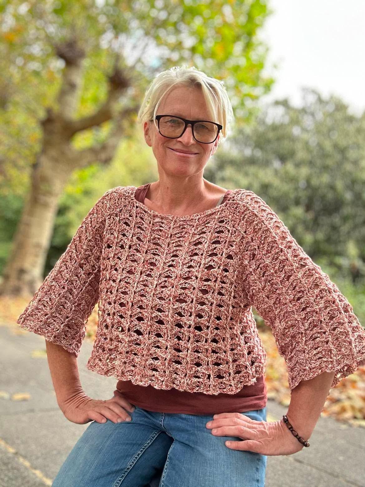 Mareo Sweater – a top-down raglan with a striking textured pattern