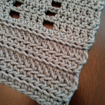 Dundarave Table Runner