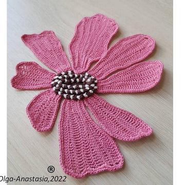 Large pink flower 8 petals