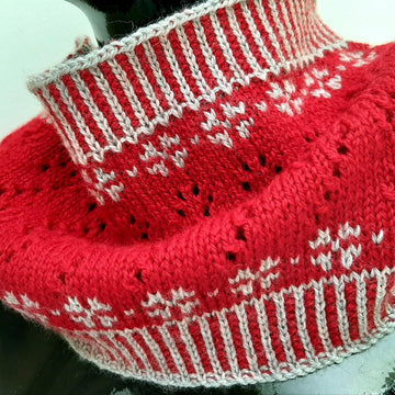 Winter Holiday Cowl