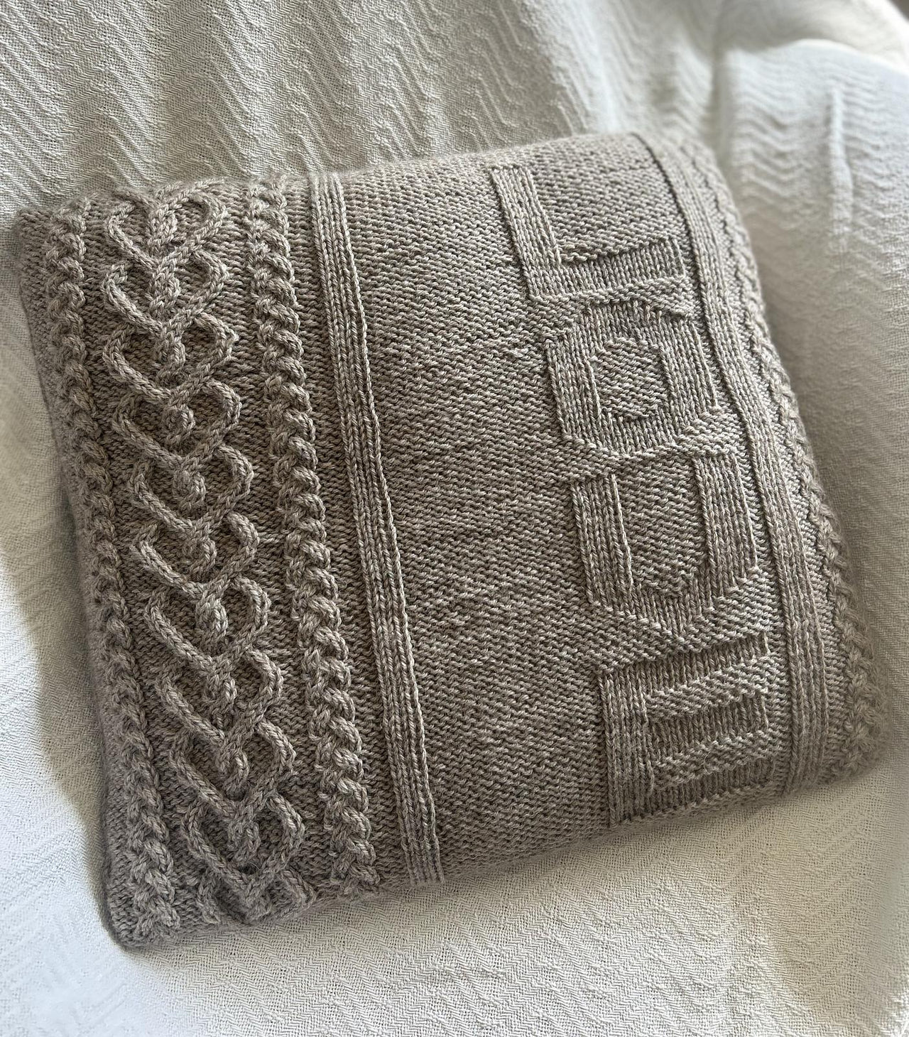 Love Cable Pillow