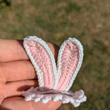Bunny Ears Easter Hair Clip English-US