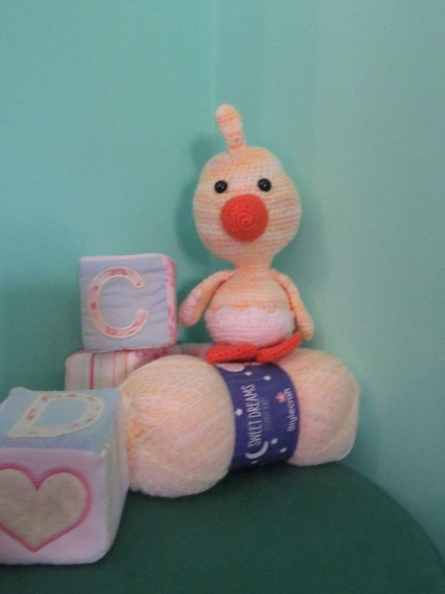Amigurumi Little Bobby the Chick in Stylecraft Sweet Dreams DK - F112 - Downloadable PDF