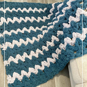 Blue Spruce Chunky Throw