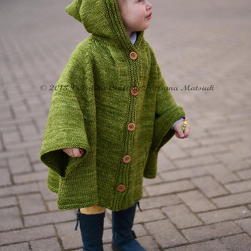Hearts Queen Poncho