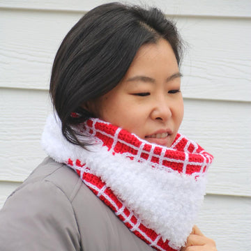 Chinese Lattice Cowl