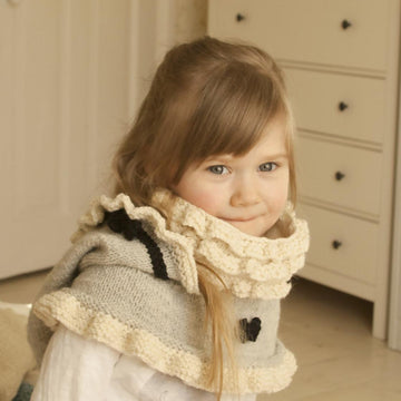 Marta hooded cowl