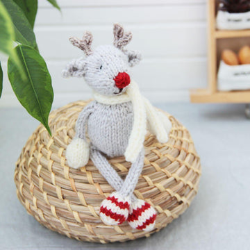 Knitted Deer