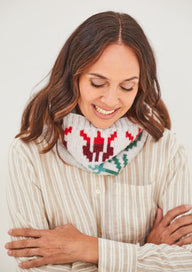Arne&Carlos Gjerda Cowl in Rowan Norwegian Wool - 04098