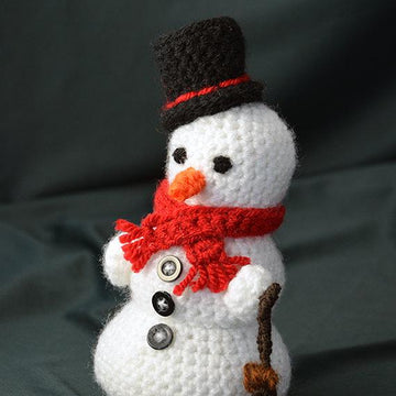 Frosty the Snowman Crochet Pattern, Snowman Amigurumi