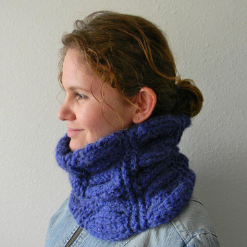 Elisa cowl