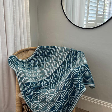 Inverter Mosaic Crochet Blanket