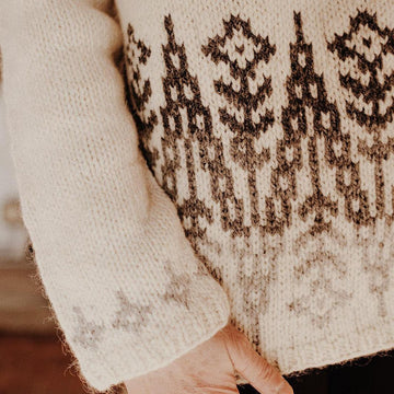 Wallflower Pullover