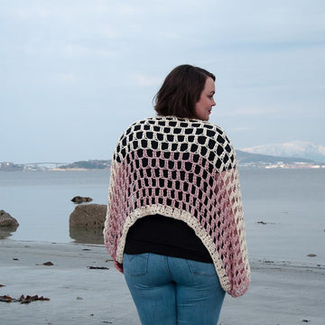 Airy Shrug