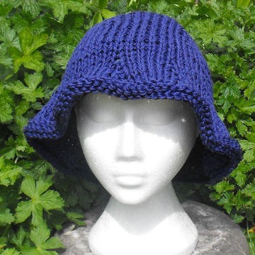 SUPERFAST BIG FLOPPY HAT KNITTING PATTERN - MADMONKEYKNITS