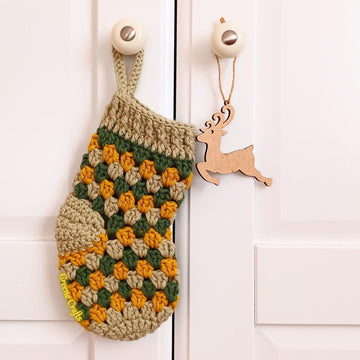 Granny Stitch Christmas Stocking - Crochet Pattern for Advanced Beginners