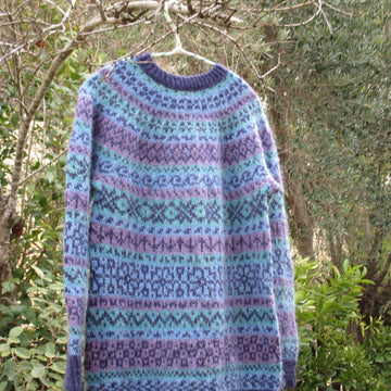 Lilac Mist Turtleneck sweater in the round