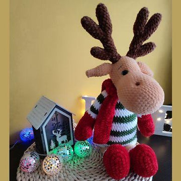 Crochet Pattern Large Forest Deer
