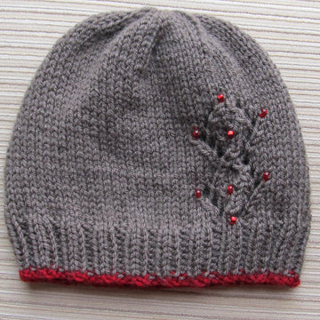 Seamless Hat with Lacy Diamonds and Red Beads in size Adult