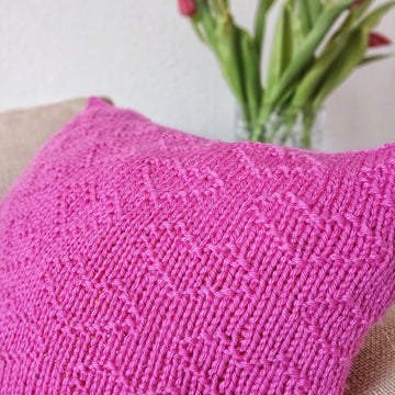 Tiny Heart Cushion