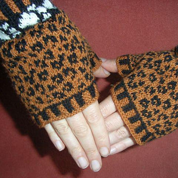 Leopard mitts