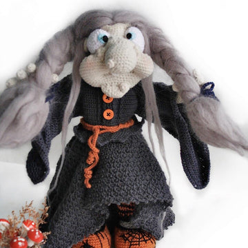 The witch and her little owl
