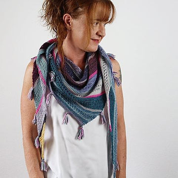 Shawl without weaving ends