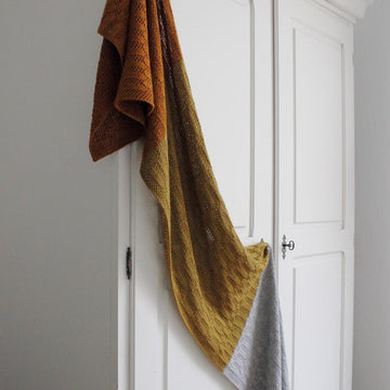 LISTOPAD Shawl