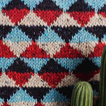 Navachóch Triangles Cushion
