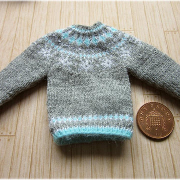1:12th scale snowflake sweaters