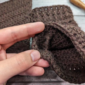 Asymmetric Glove