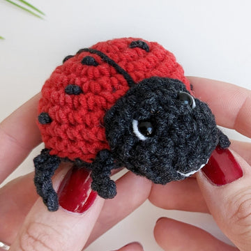 Crochet ladybug amigurumi pattern
