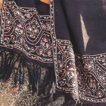 Rajmahal Camille Rose Wrap Embroidery Kit