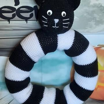 Midnight the Cat Halloween Wreath Crochet Pattern