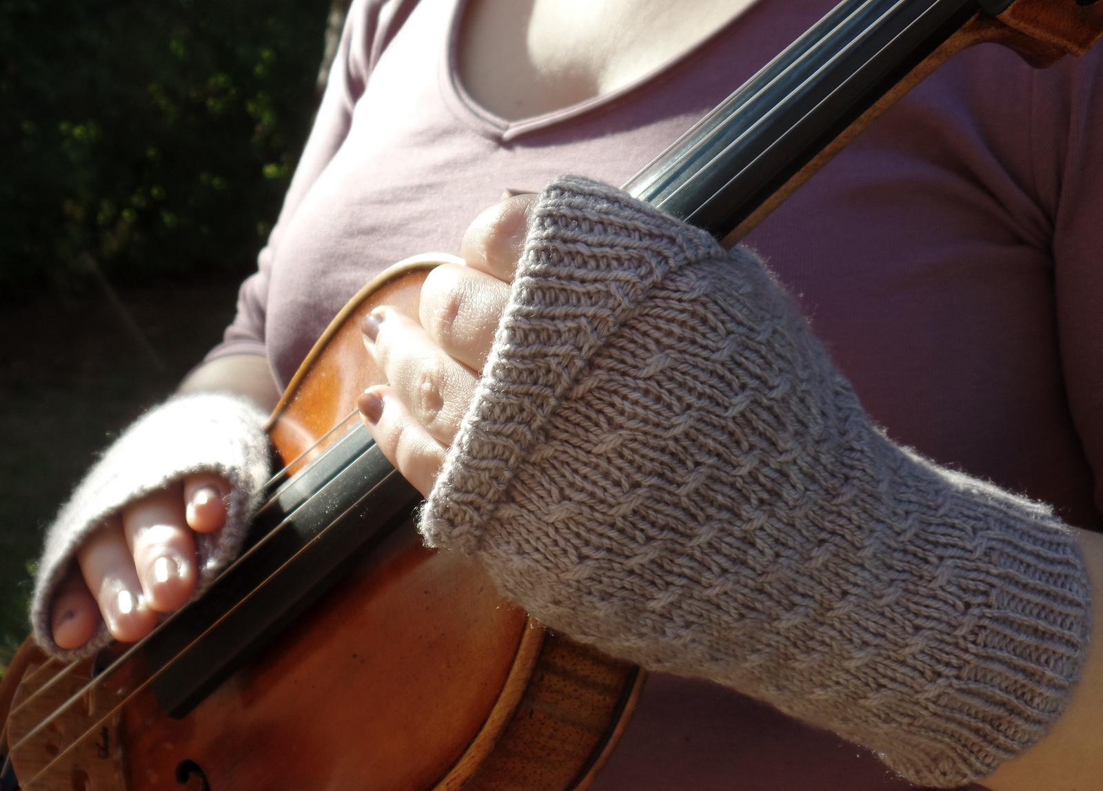 Coralie's Mitts