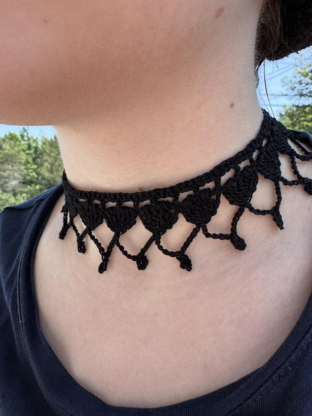 Heart Lace Choker