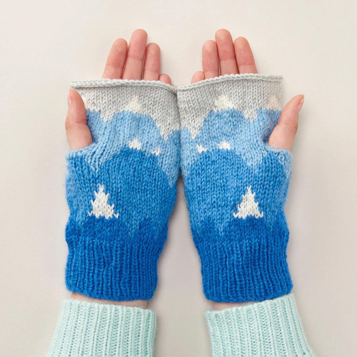 Mountain Wristwarmers Knitting Pattern