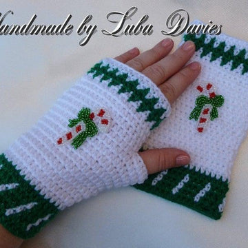 Crochet Christmas Fingerless Mittens