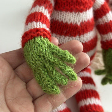 Baby Grinch Christmas knitting pattern