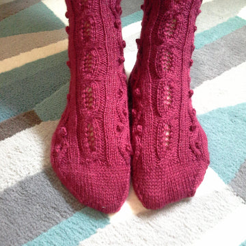 Pea Pod Burgundy Socks