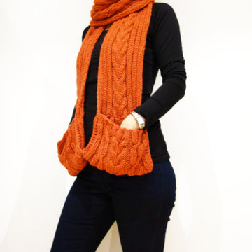 Chili Chilly Winter Pocket Scarf