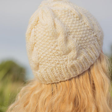 Cable knit wool hat "Karolin"