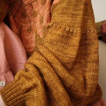 Blath flower sweater