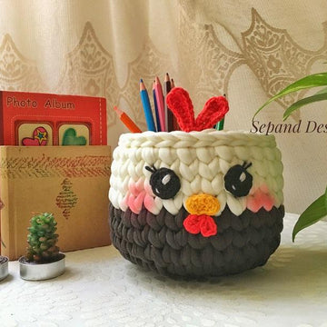 Recycled (t-shirt) yarn basket- Chick-102