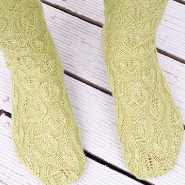 Leaf Twine Socks