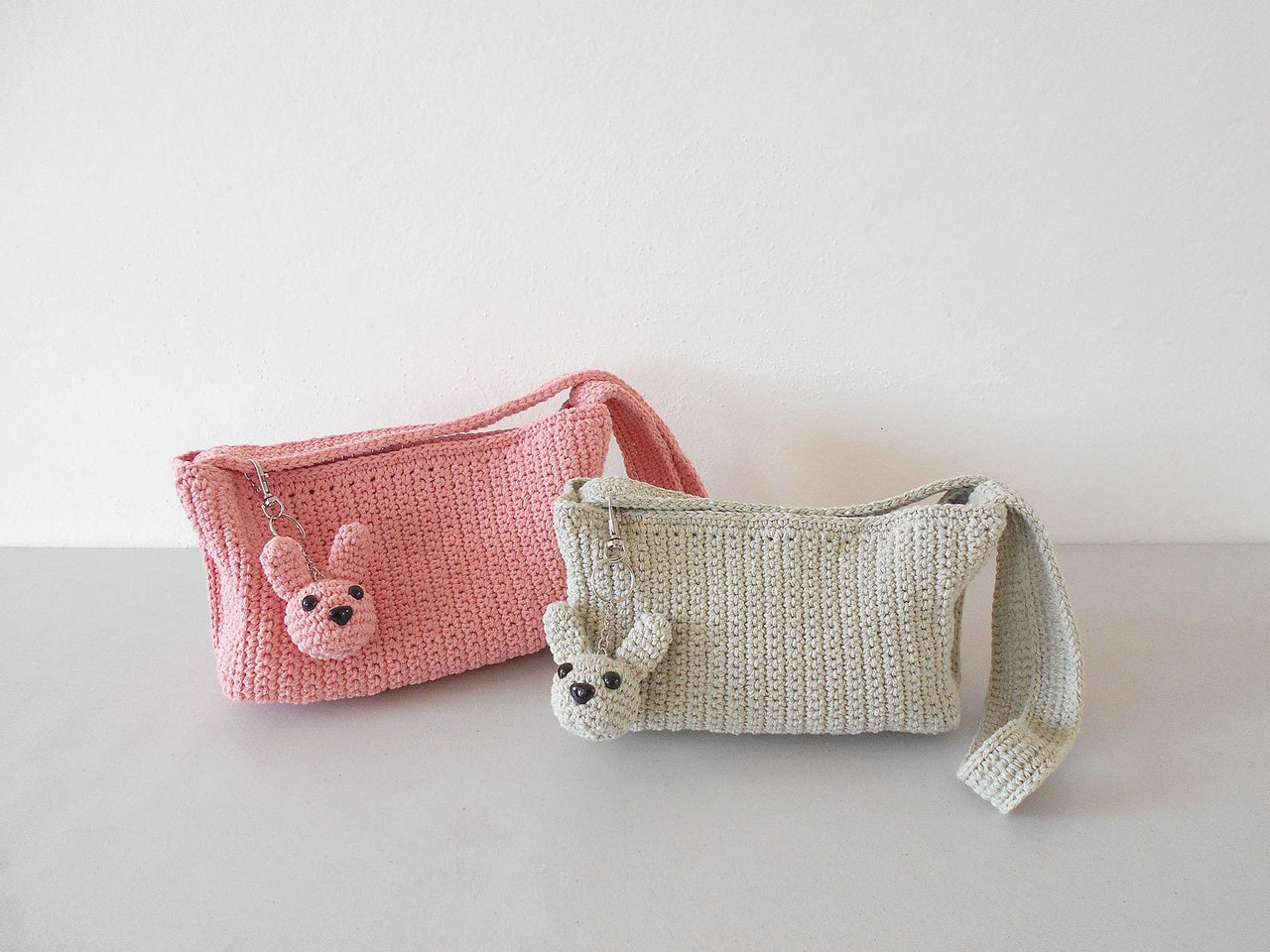 Favorito Cross Body Bag