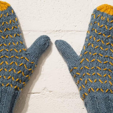 Zig Zag Mittens
