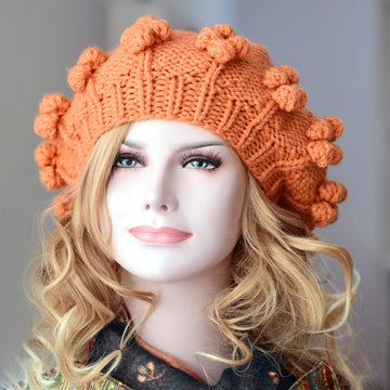 Bobbul knit hat with bobbles