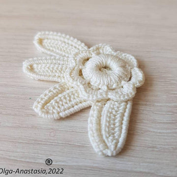 Antique floral motif