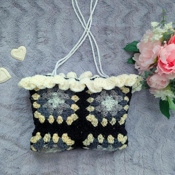 Crochet Cozy Granny Square Bag Pattern
